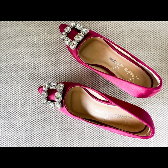 Lauren Lorraine Carolyn red pump - Picture 6 of 7